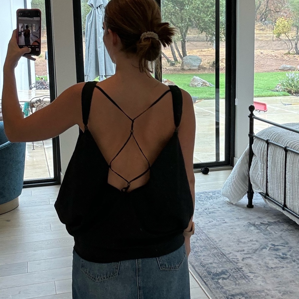 Backless top